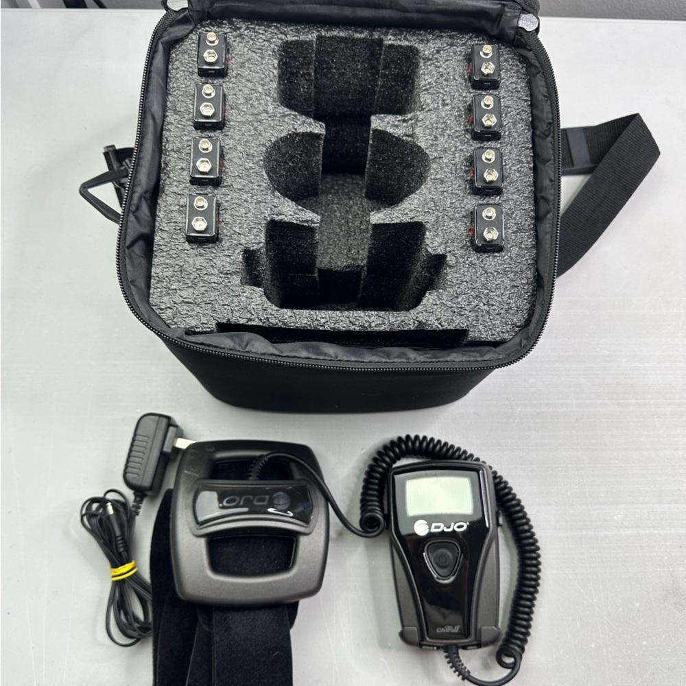 Bone Growth Stimulator DJO CMF Don Joy Regeneration Healing w/ Case & Batteries